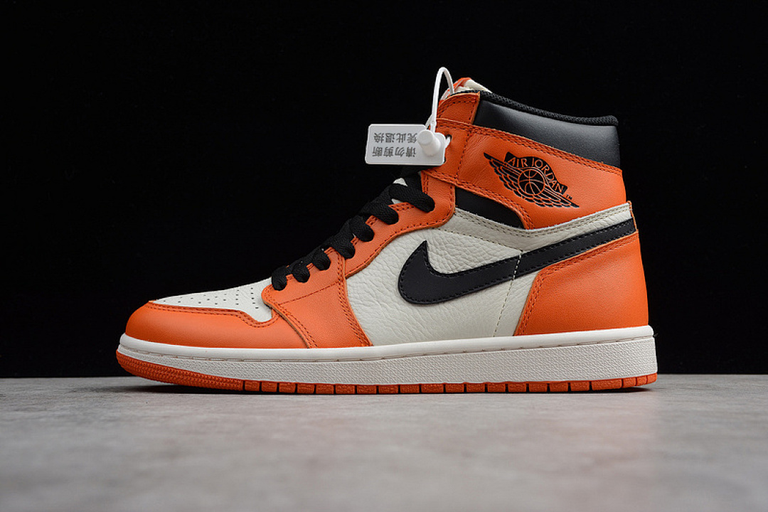 Jordan [555088-113]-[AIR JORDAN 1 RETRO HIGH OG SHATTERED BACKBOARD AWAY SAIL/BLACK-STARFISH]-[MAN:40-46], photo 1