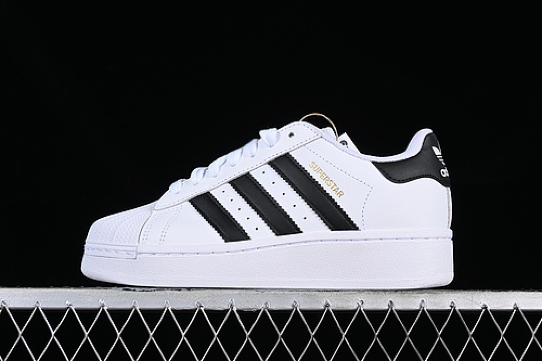 Adidas ORIGINALS SUPERSTAR XLG WHITE/BLACK · IF9995, photo 1