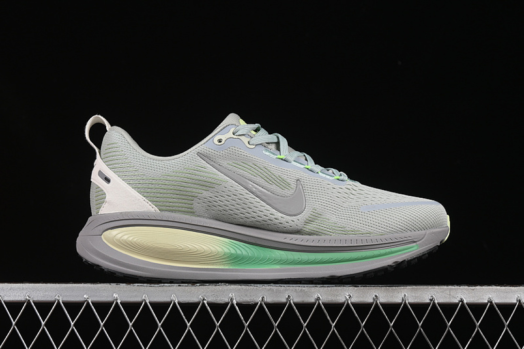 Nike [HM6803-002]-[AIR ZOOM VOMERO 18 LIGHT SILVER/BARELY VOLT/DUSTY OLIVE/COLLEGE GREY]-[36-45] - Image 16