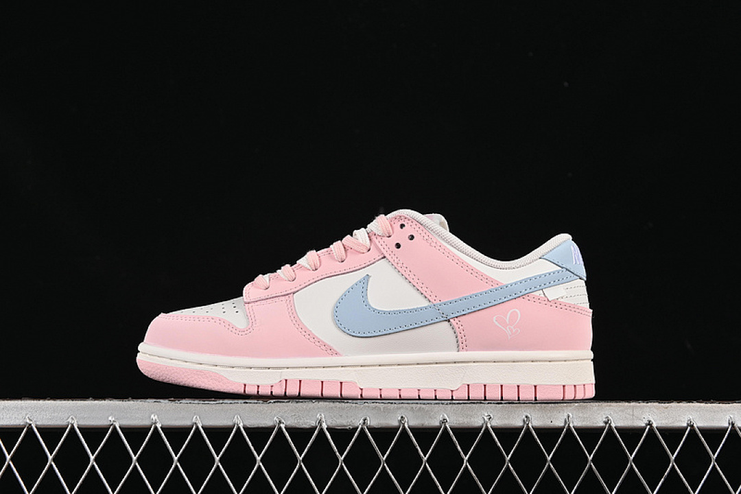Nike SB DUNK LOW JUST DO IT WHITE/PINK/BLUE · PB0508-035, photo 1