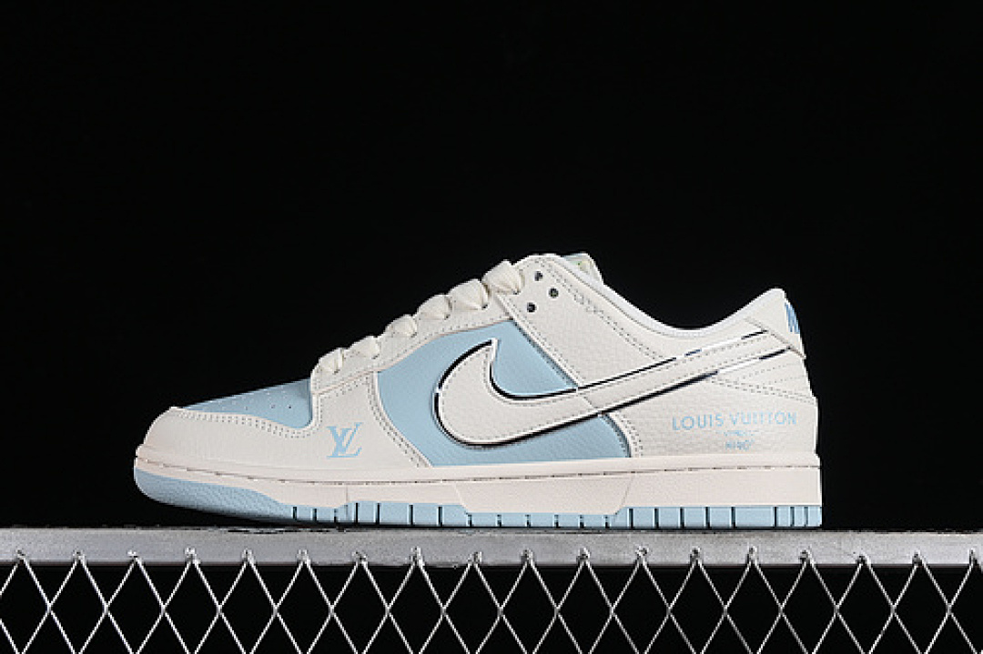 Unbranded [BB8766-209]-[DUNK LOW SB L*V WHITE/BLUE/SILVER]-[WOMAN:36-39]-[MAN:40-45], photo 1