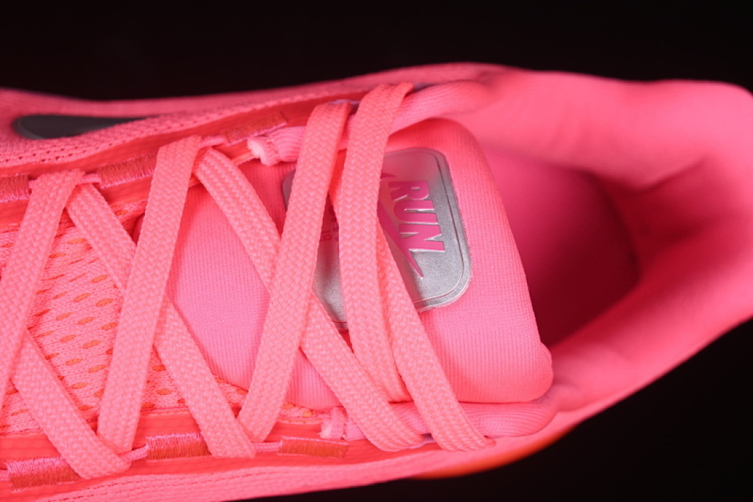 Nike [HM6804-602]-[AIR ZOOM VOMERO 18 PINK/SILVER]-[WOMAN:36-39]-[MAN:40-46] - Image 9