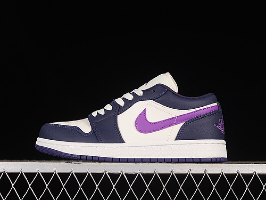 Jordan [DC0774-502]-[AIR JORDAN 1 LOW WHITE/BLACK/PURPLE]-[WOMAN:36-39]-[MAN:40-45], photo 1