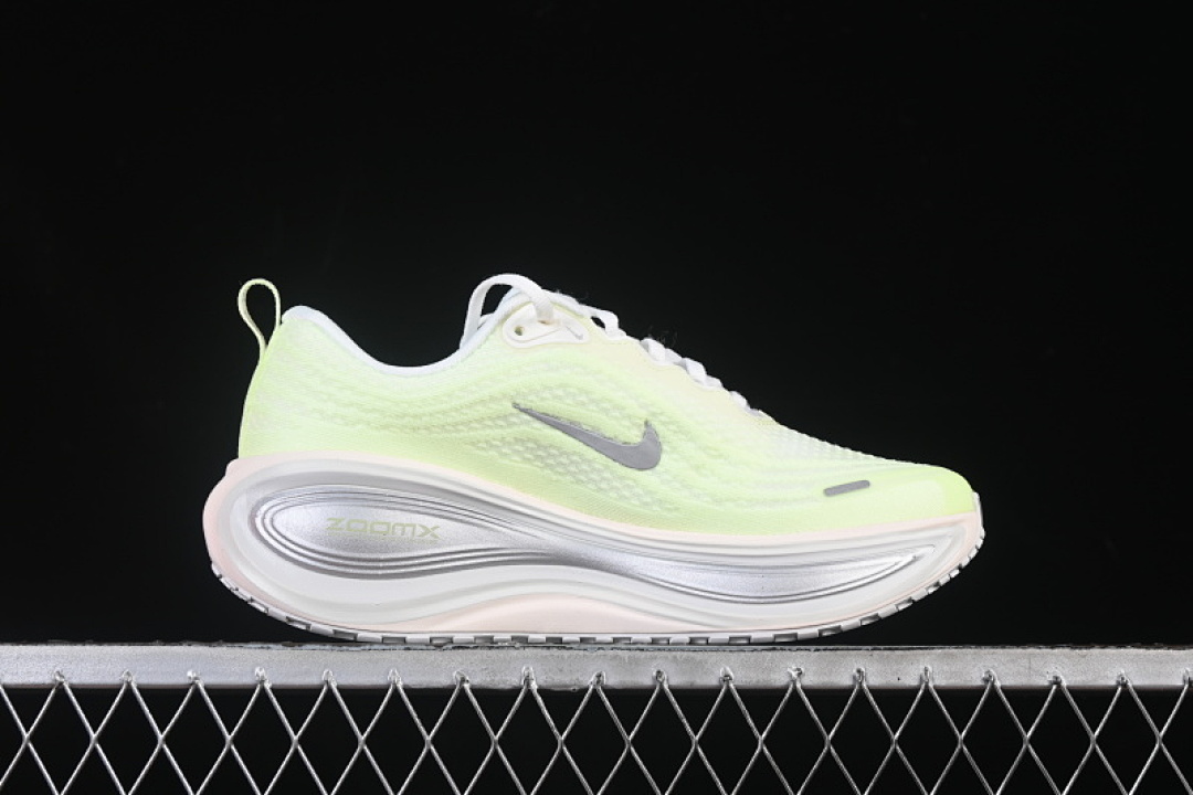 Nike [HV8154-103]-[AIR ZOOM VOMERO PLUS AIR CUSHION SHOES GREEN/SILVER]-[WOMAN:35.5-39]-[MAN:40-42] - Image 15