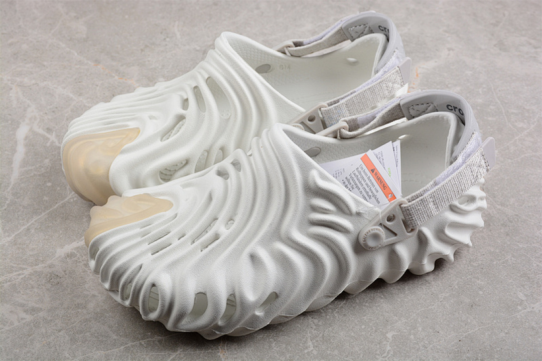 Crocs [SALEHE BEMBURY X CROCS POLLE CLOG WHITE/WHITE/WHITE]-[UNISEX SIZE:36-47] - Image 10