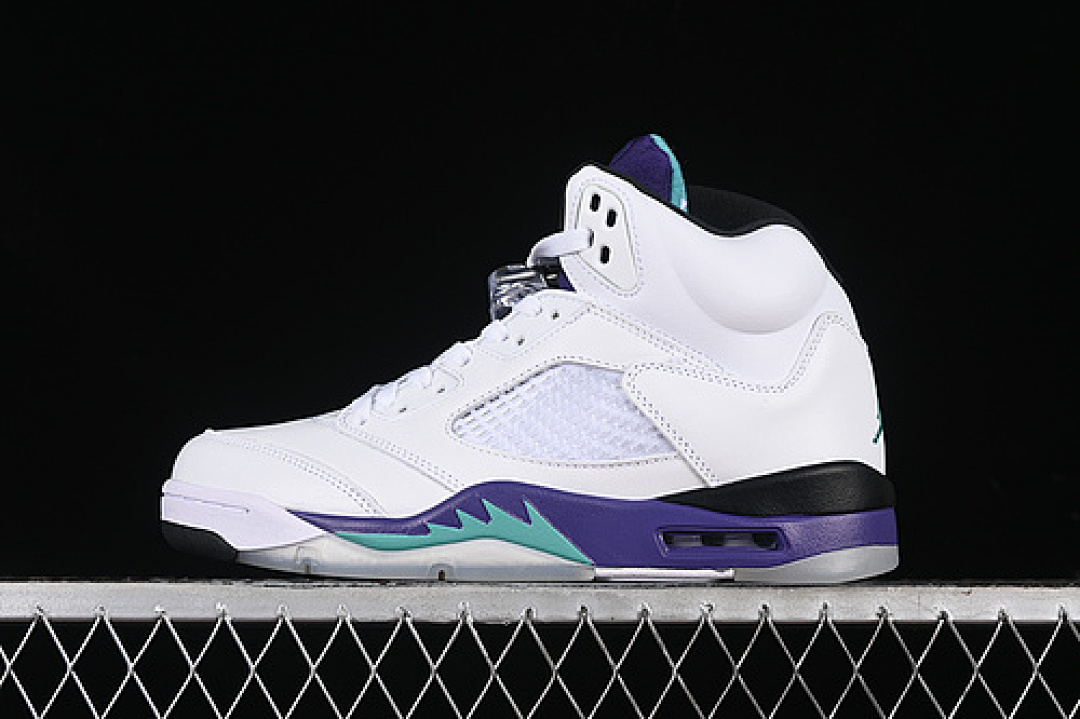 Jordan AIR Jordan 5 RETRO GRAPE WHITE/NEW EMERALD-GRP ICE-BLK · 136027-108, photo 1