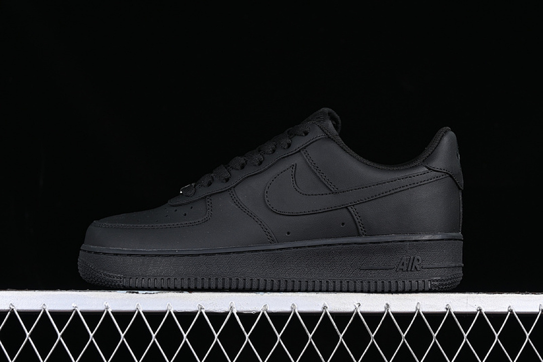 Nike [CW2288-001]-[AIR FORCE 1 07 BLACK/BLACK/BLACK]-[WOMAN:36-39]-[MAN:40-47.5], photo 1