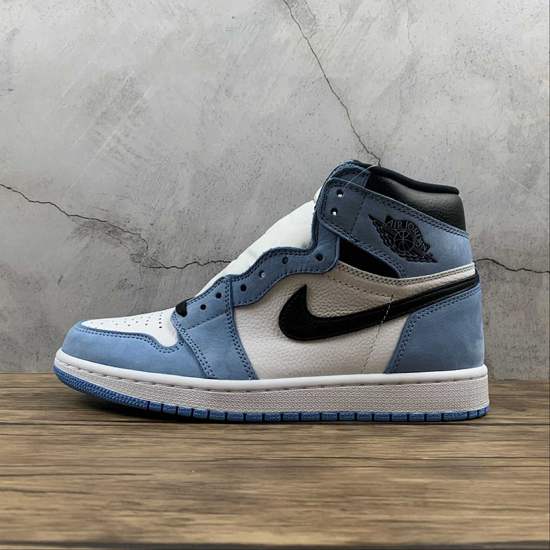 Jordan AIR Jordan 1 RETRO HIGH OG WHITE/UNIVERSITY BLUE/BLACK · 555088-134, photo 1