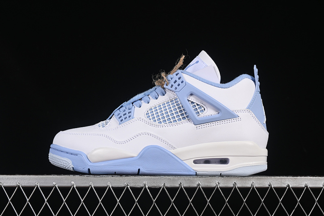 Jordan [HV0823-100]-[AIR JORDAN 4 RETRO FORGET ME NOT WHITE/ALUMINUM/BLUE TINT/OIL GREEN]-[36-47.5], photo 1