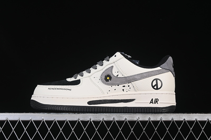 Nike Nike AIR FORCE 1 07 LOW WHITE/BEIGE/BLACK · QW5606-265, photo 1