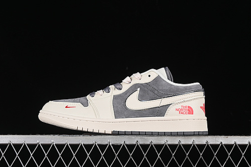 Jordan AIR Jordan 1 LOW OFF WHITE/GREY/SILVER · SJ9950-039, photo 1