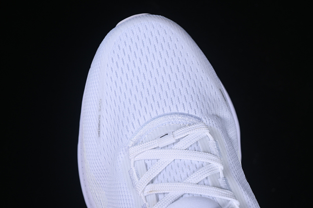 Nike [HM6803-809]-[AIR ZOOM VOMERO 18 WHITE/BLACK]-[WOMAN:36-39]-[MAN:40-46] - Image 10