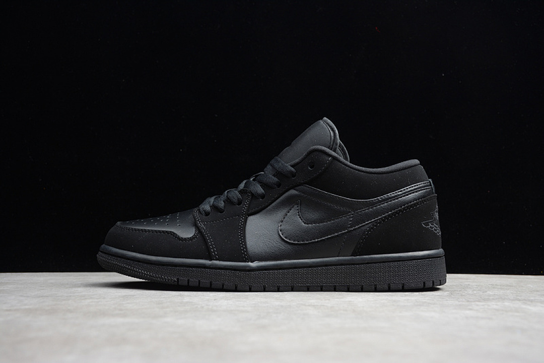 Jordan [553558-025]-[GZ AIR JORDAN 1 RETRO LOW BLACK/BLACK/BLACK]-[WOMAN:36-39]-[MAN:40-45], photo 1