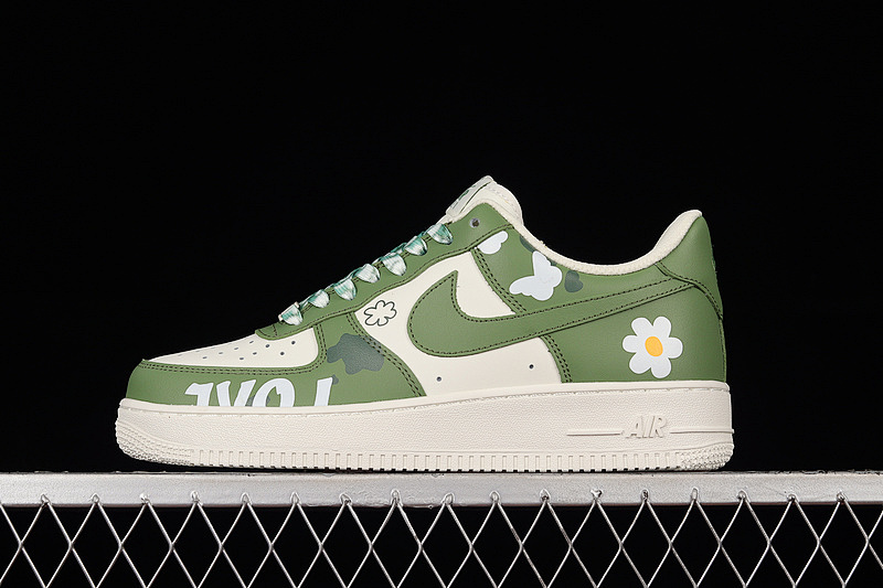 Nike Nike AIR FORCE 1 LOW 07 OLIVE GREEN/WHITE/YELLOW · CW2288-662, photo 1
