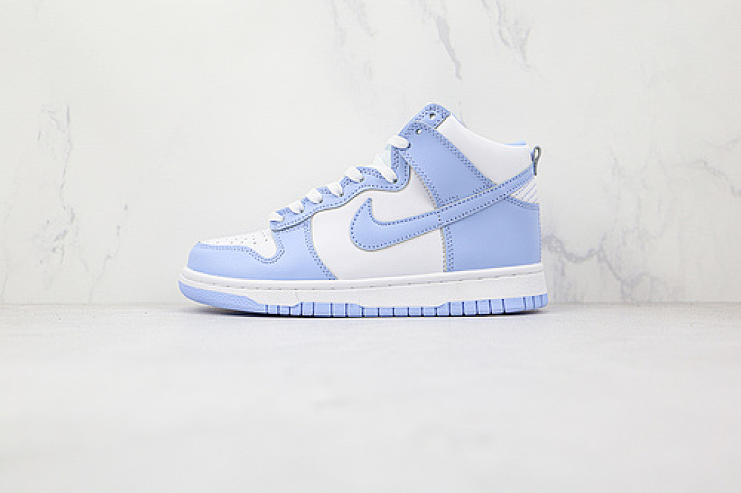 Unbranded [DD1869-107]-[SB DUNK HIGH WHITE/WHITE/ALUMINUM]-[WOMAN:36-39]-[MAN:40-46], photo 1