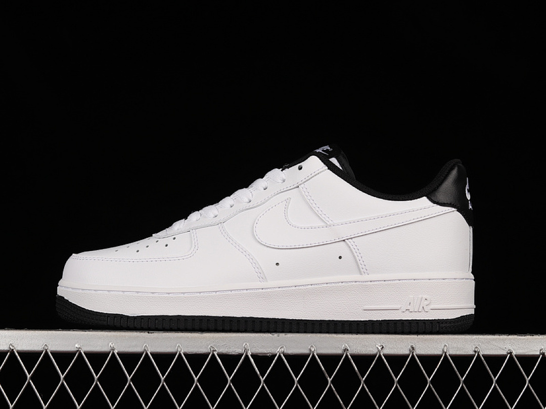 Nike [DR9867-102]-[AIR FORCE 1 LOW 07 LV8 WHITE/WHITE/BLACK]-[WOMAN:36-39]-[MAN:40-45], photo 1