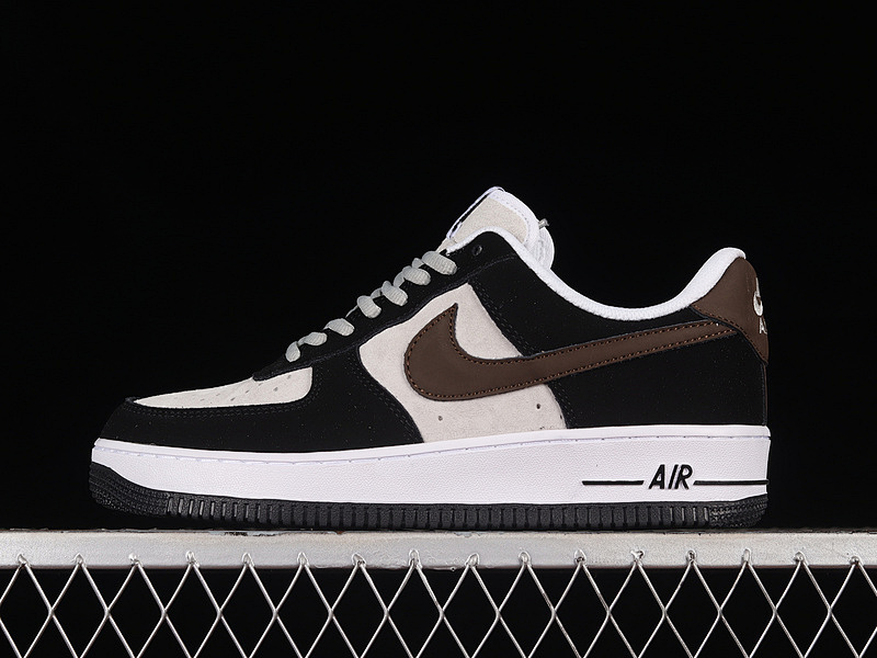 Nike Nike AIR FORCE 1 07 LOW WHITE/BLACK/DARK BROWN · HH3612-633, photo 1