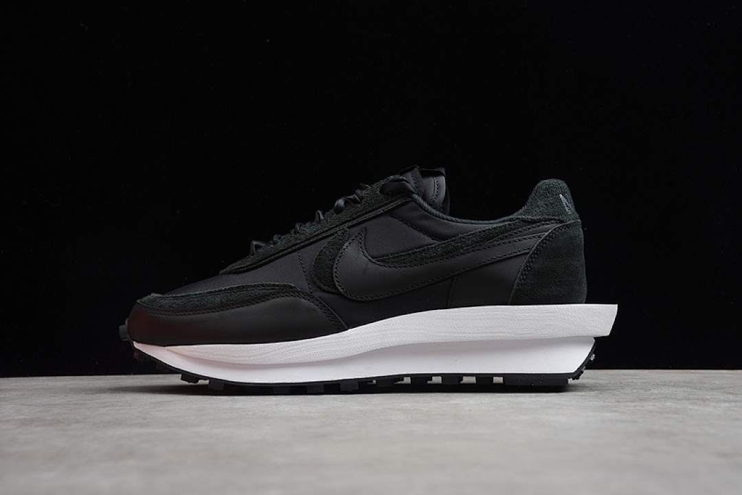 Sacai CJ Sacai X LVD WAFFLE DAYBREAK BLACK/BLACK/WHITE · BV0073-002, photo 1