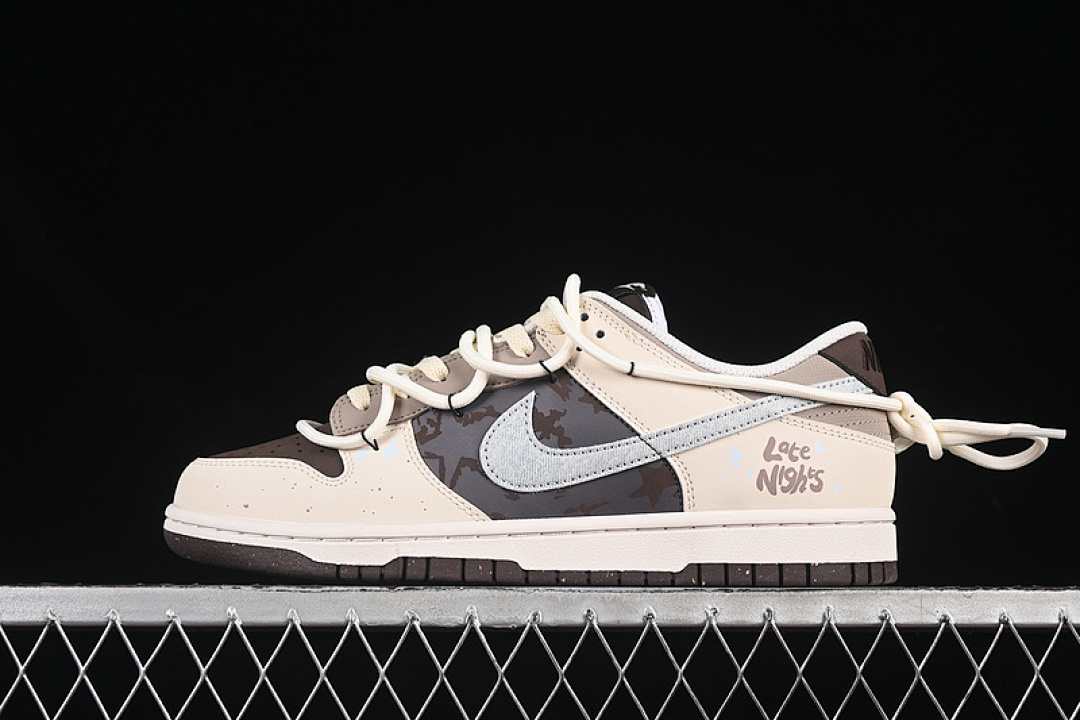 Unbranded [HF4292-100]-[SB DUNK LOW BAROQUE BROWN SUMMIT WHITE/BAROQUE BROWN/PHANTOM/KHAKI]-[36-45], photo 1