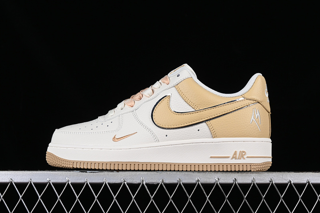 Nike [LO5636-111]-[FAT JOE AIR FORCE 1 07 LOW OFF WHITE/GOLD]-[WOMAN:36-39]-[MAN:40-45], photo 1