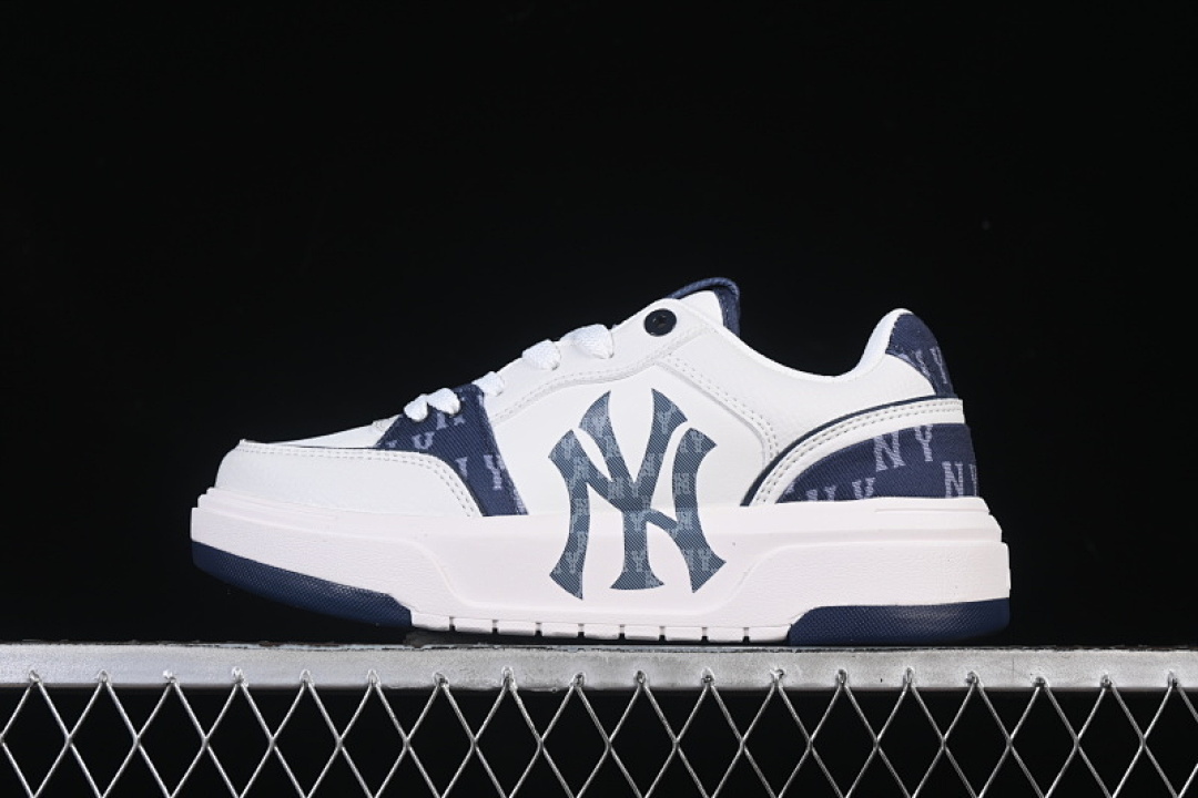 Unbranded [3ASXM056N50NYS]-[CHUNKY LINER POCKET MONOGRAM WHITE/NAVY BLUE]-[WOMAN:35-39]-[MAN:40-45], photo 1