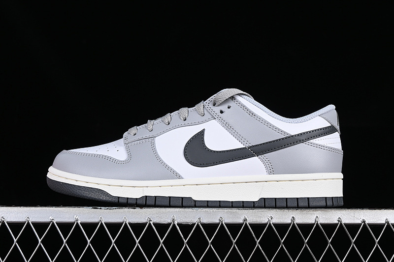 Nike DUNK LOW GS WHITE/LIGHT CARBON/PLATINUM TINT/PURE PLATINUM · FB9109-101, photo 1