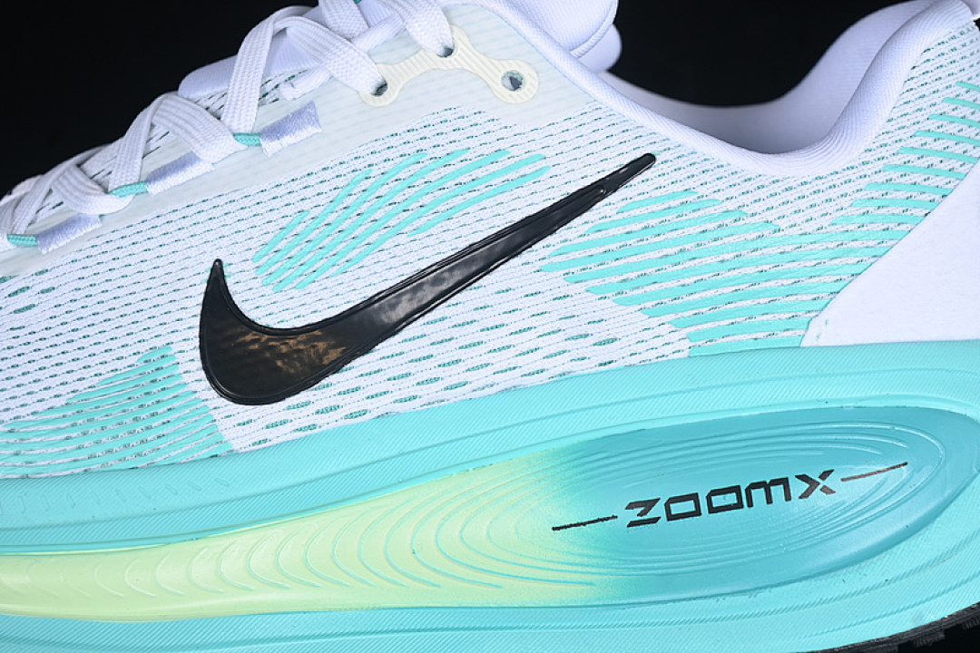Nike [HM6803-103]-[AIR ZOOM VOMERO 18 WHITE/BLUE/BLACK]-[WOMAN:35.5-39]-[MAN:40-45] - Image 8