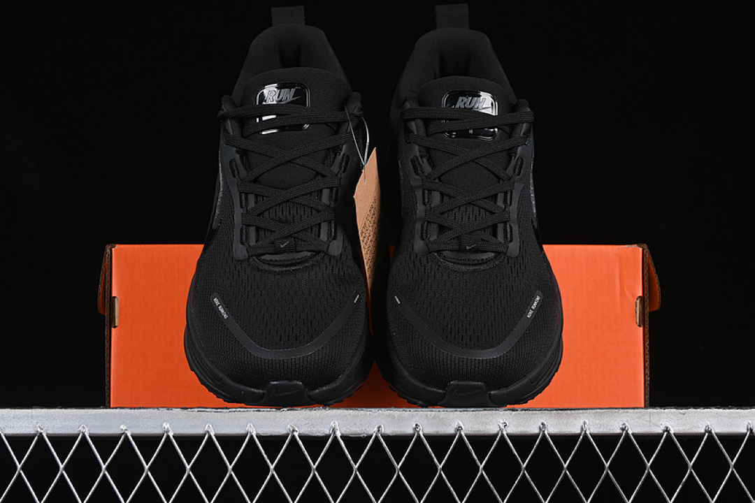 Nike [HM6803-005]-[AIR ZOOM VOMERO 18 BLACK/DARK SMOKE GREY/LIGHT GREY/BLACK]-[UNISEX:36-45] - Image 13
