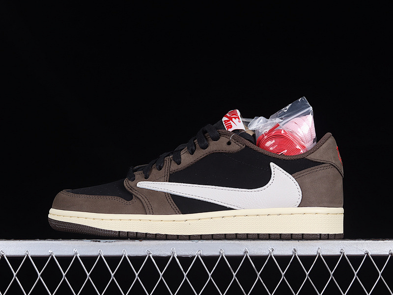 Jordan TRAVIS SCOTT X AIR Jordan 1 LOW BLACK/DARK MOCHA-UNIVERSITY RED-SAIL · CQ4277-001, photo 1