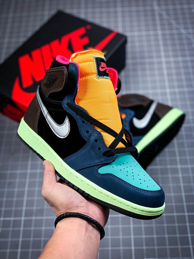 Jordan [555088-201]-[AIR JORDAN 1 HIGH OG BIO HACK BAROQUE BROWN/BLACK-LASER (ORANGE]), photo 1