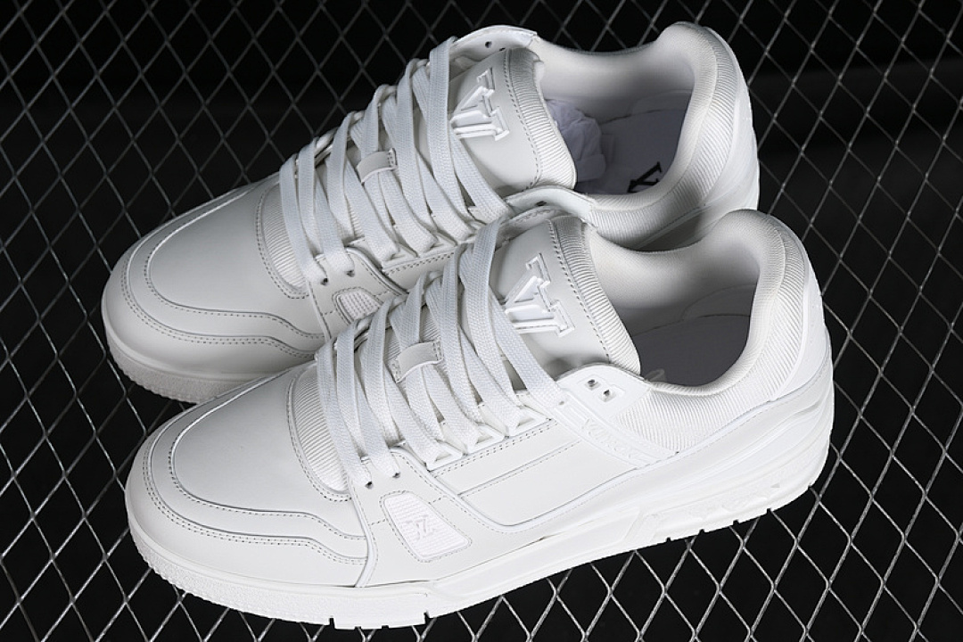 Louis Vuitton [TRAINER WHITE]-[WOMAN:35-39]-[MAN:40-45] - Image 11