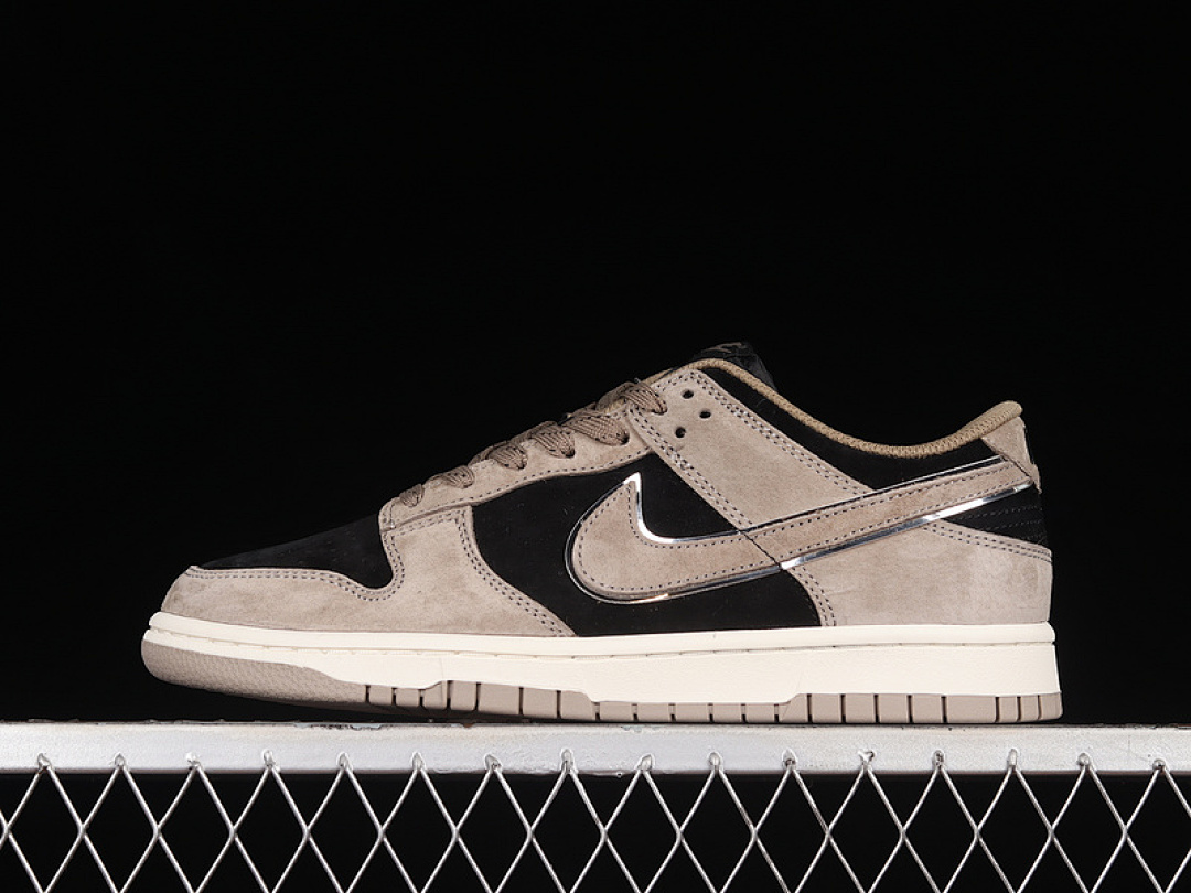 Unbranded [FF0918-013]-[OTOMO KATSUHIRO SB DUNK LOW STEAMBOY OST BLACK/BROWN]-[WOMAN:36-39]-[MAN:40-46], photo 1