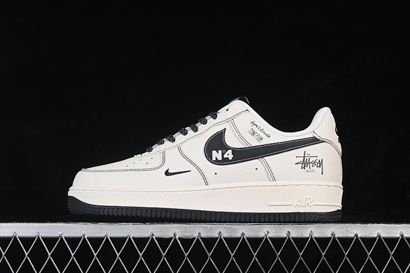 Nike Nike AIR FORCE 1 07 LOW CASUAL SNEAKERS BLACK/WHITE · DD1982-329, photo 1