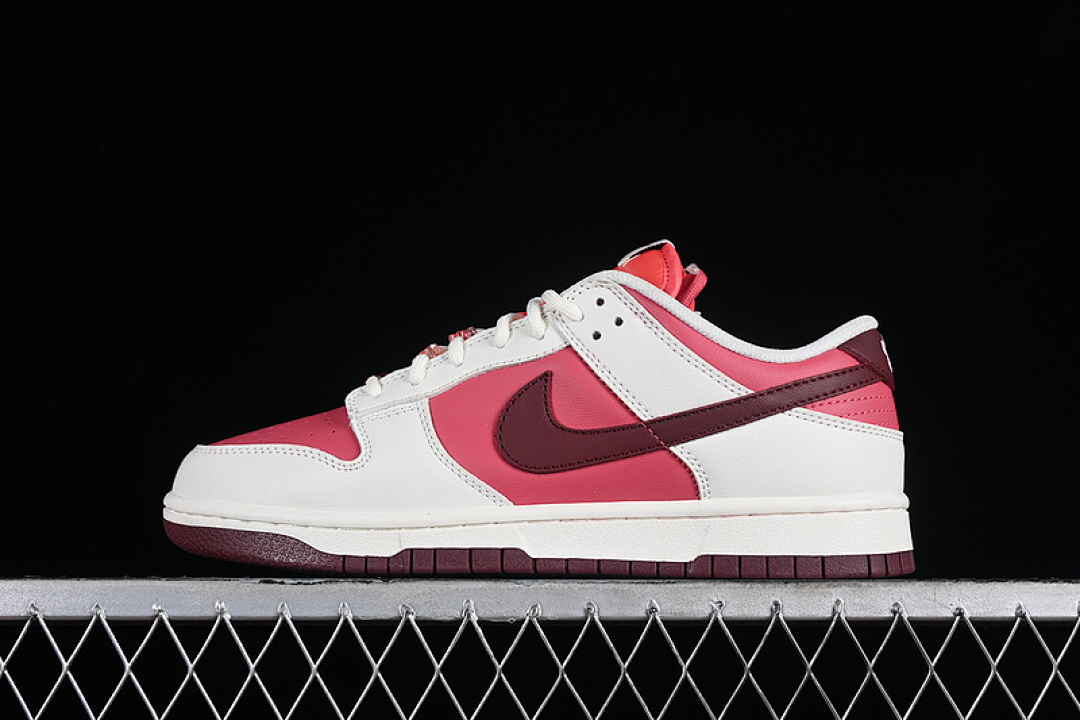 Unbranded [HF0736-161]-[DUNK LOW SB VALENTINES DAY SAIL/TEAM RED/MEDIUM SOFT PINK/ALABASTER/COCONUT MILK], photo 1