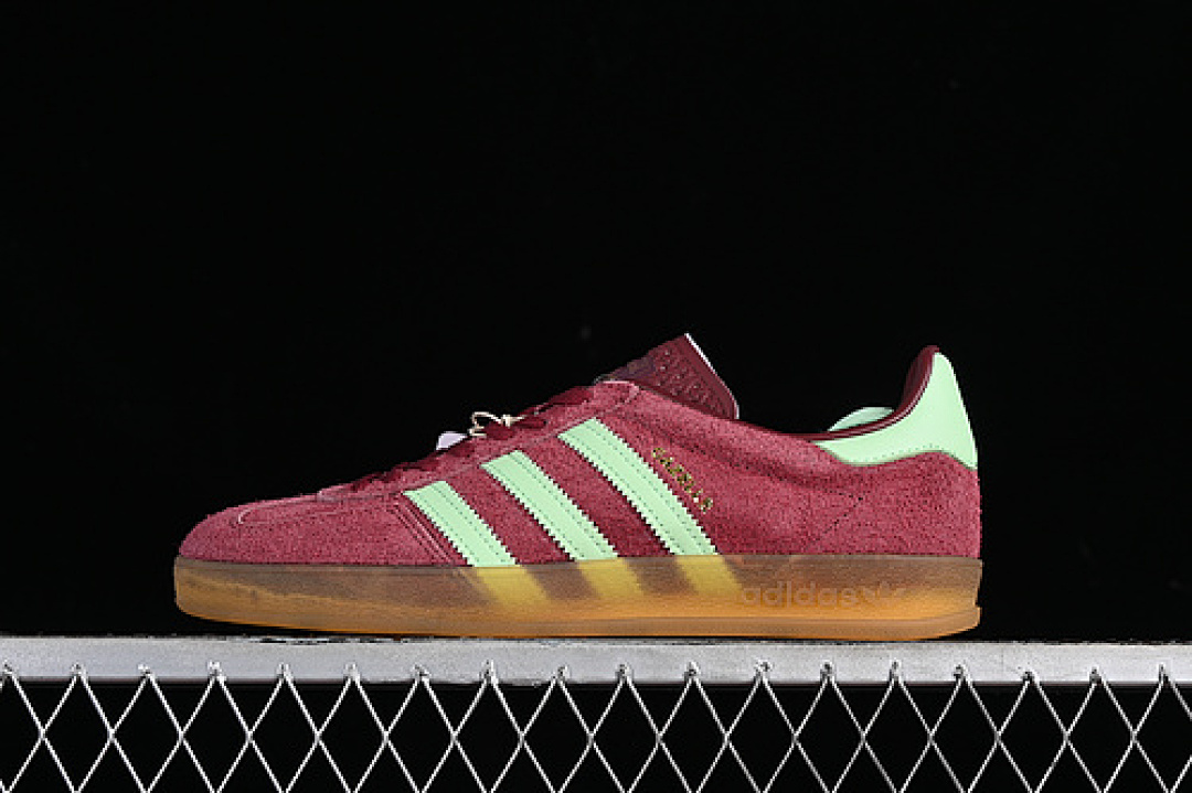 Unbranded [IH7487]-[ORIGINALS GAZELLE INDOOR SHADOW RED/SEMI GREEN SPARK/GUM]-[WOMAN:36-39]-[MAN:40-45], photo 1