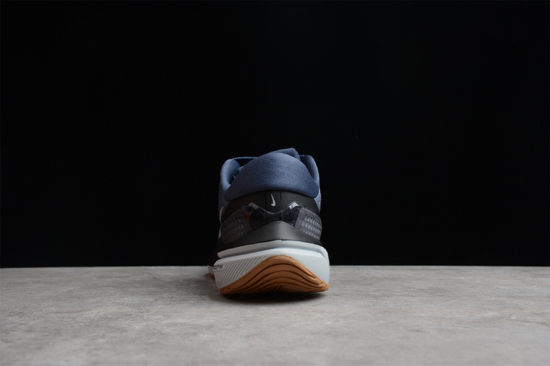 Nike [DA7245-400]-[AIR ZOOM VOMERO 16 THUNDER BLUE/BLACK/GUM LIGHT BROWN/WOLF GREY]-[MAN:39-45] - Image 10