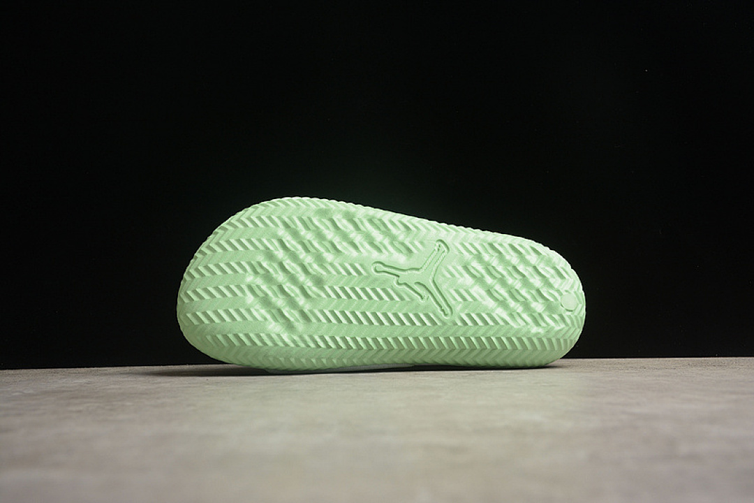 Jordan [DC9835-300]-[AIR JORDAN PLAY GREEN]-[WOMAN:36-40] - Image 11