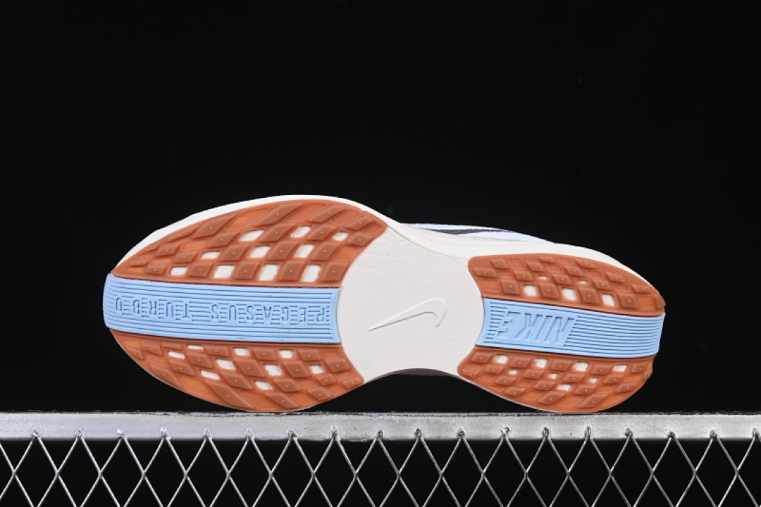 Nike [FQ7262-101]-[AIR ZOOM PEGASUS 35 WHITE/BLACK/BLUE]-[WOMAN:36-39]-[MAN:40-46] - Image 15