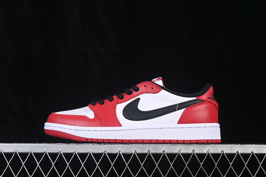 Jordan [HQ6998-600]-[JORDAN 1 RETRO LOW OG VARSITY RED/BLACK/SUMMIT WHITE]-[MAN:40-47.5], photo 1