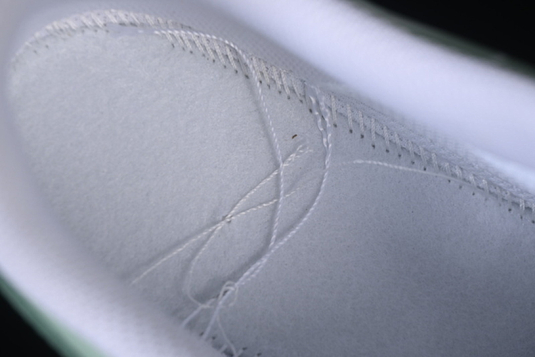Nike [ZH0316-098]-[AIR FORCE 1 07 LOW WHITE/GREEN]-[WOMAN:36-39]-[MAN:40-45] - Image 4