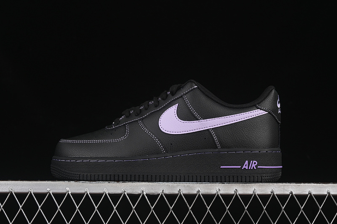 Nike Nike AIR FORCE 1 07 LOW BLACK/PURPLE · HQ2037-001, photo 1
