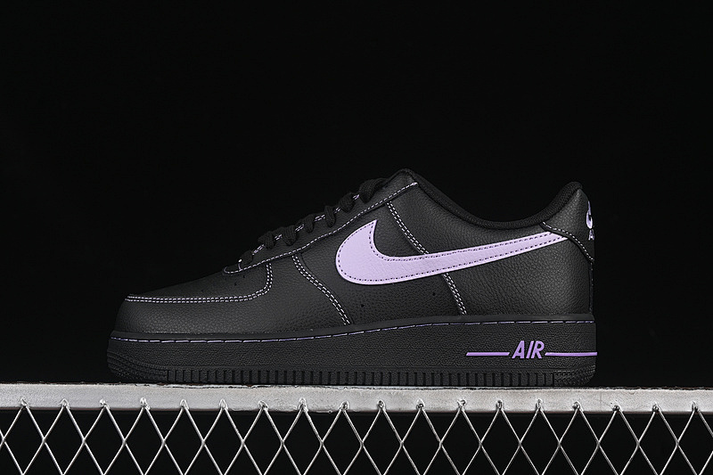 Nike Nike AIR FORCE 1 07 LOW BLACK/PURPLE · HQ2037-001, photo 1