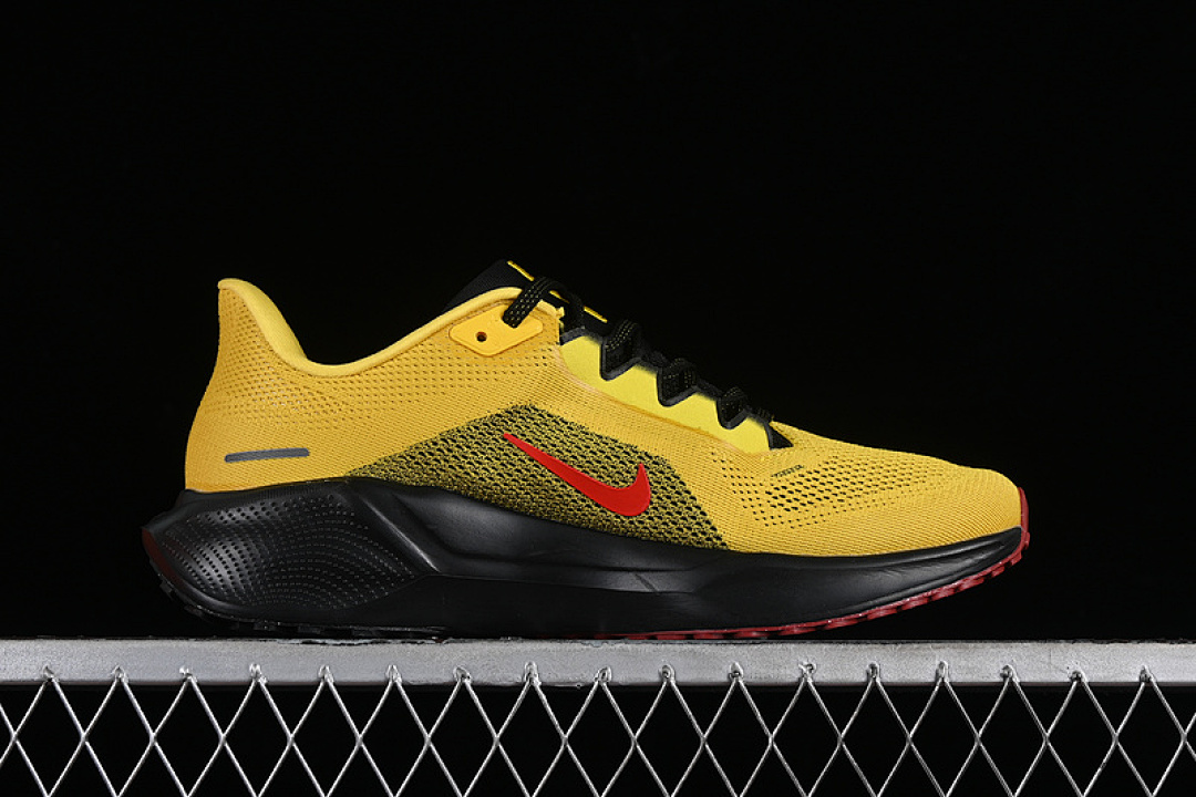 Nike [HF0396-001]-[AIR ZOOM PEGASUS 41 BLACK/YELLOW/RED]-[MAN:39-45] - Image 3