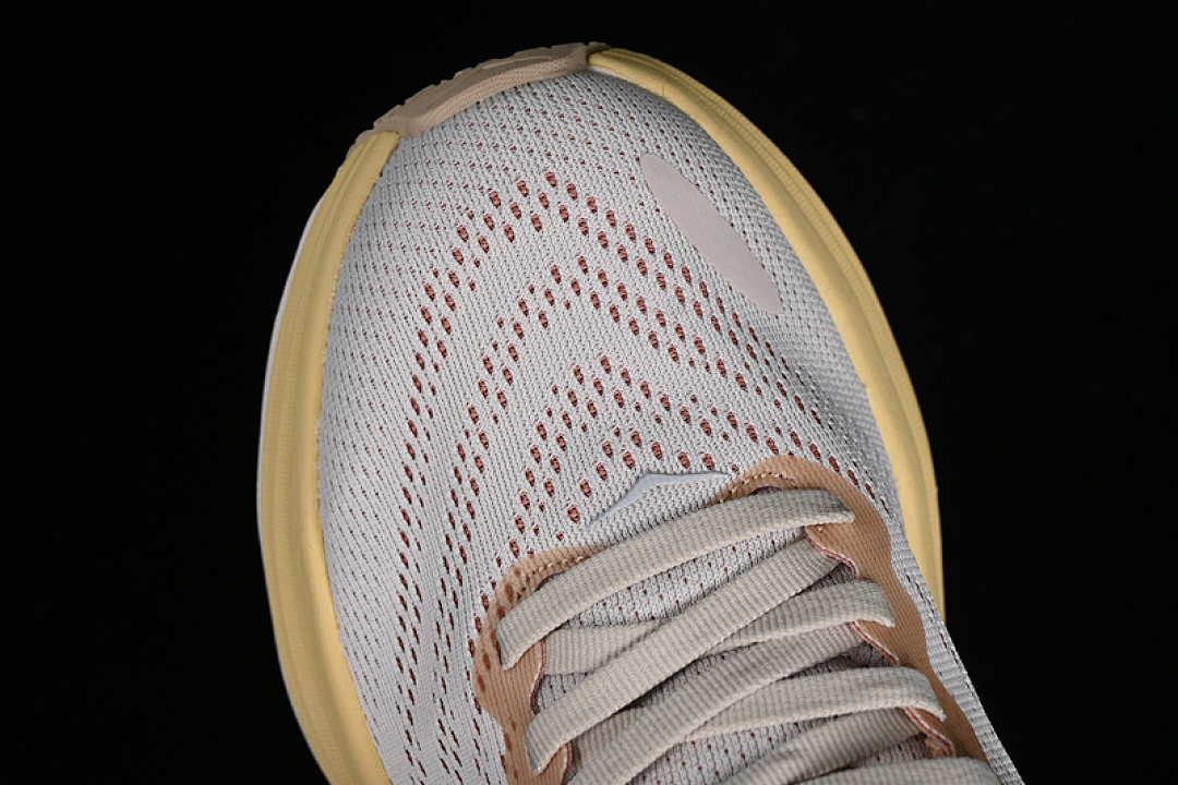 On Running [1123202 SSEG]-[HOKA ONE BONDI 8 GREY/BROWN/BEIGE]-[WOMAN:36-39]-[MAN:40-45] - Image 10