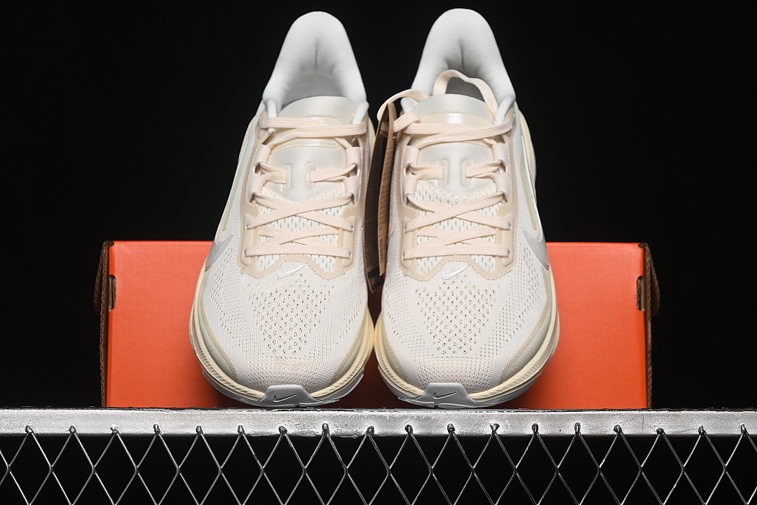 Nike [IB1881-106]-[AIR ZOOM PEGASUS 42 BEIGE/WHITE]-[WOMAN:36-39]-[MAN:40-42] - Image 12