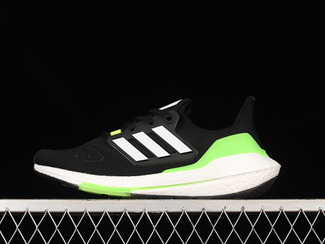 ULTRABOOST 22 SHOES CORE BLACK/CLOUD WHITE/SOLAR GREEN · GX6640, photo 1