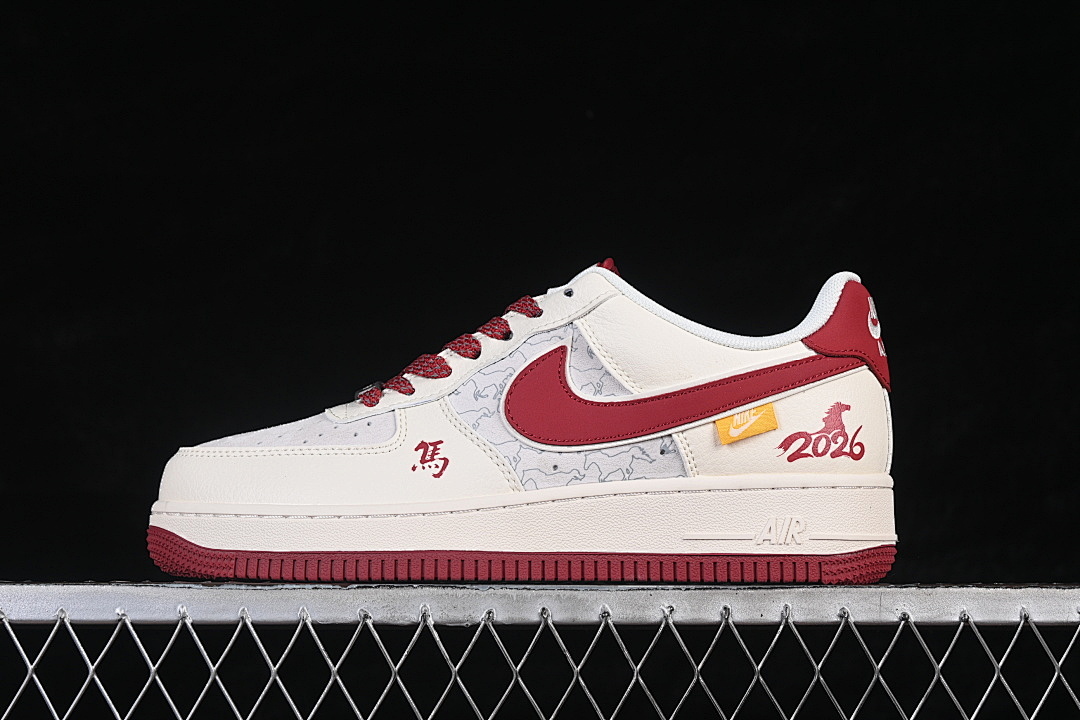 Nike Nike AIR FORCE 1 07 LOW CASUAL SNEAKERS BEIGE/RED · HT5088-619, photo 1