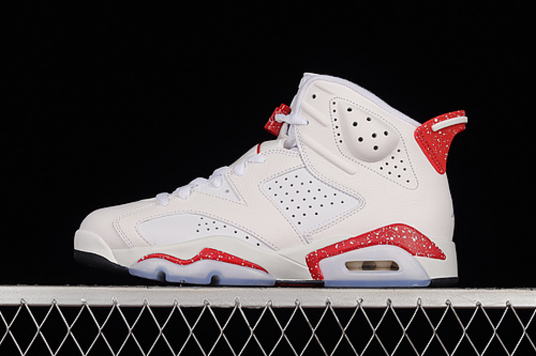 Jordan AIR Jordan 6 RETRO RED OREO WHITE/UNIVERSITY RED/BLACK · CT8529-162, photo 1