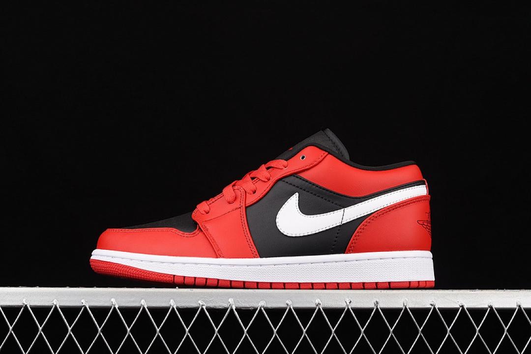 Jordan [553560-061]-[AIR JORDAN 1 LOW GS BLACK/WHITE/VERY BERRY]-[WOMAN:36-39]-[MAN:40-46], photo 1
