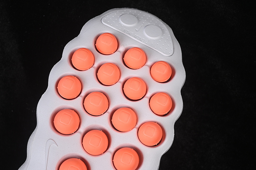 Unbranded [HQ4308-003]-[MIND 002 LIGHT SMOKE GREY/PHOTON DUST/HYPER CRIMSON]-[WOMAN:36-39]-[MAN:40-46] - Image 3